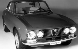 Alfa Romeo GT 1300 Junior (105) '1974 - 76